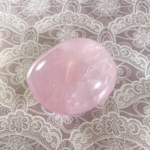 ROSE QUARTZ HANDHELD TUMBLE - S