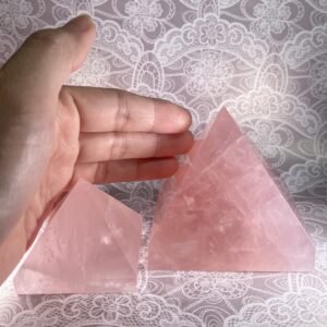 ROSE QUARTZ PYRAMID - M